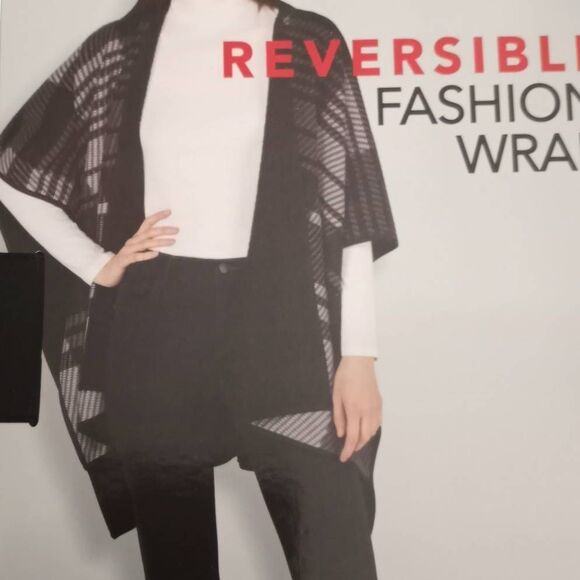 Ike Behar Black & Gray Reversible Wrap One Size NWT - Picture 3 of 4